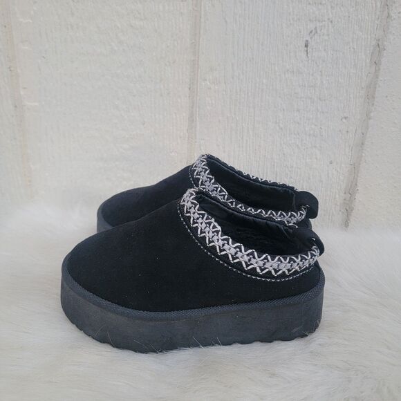 Mudd Other - Mudd story chunky sole black slip on shoes mules girls size 11